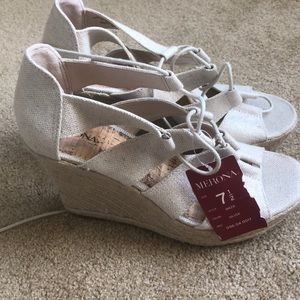 Merona Women’s Wedge Silver/tan